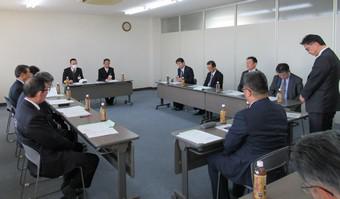 あいさつを行うJA全農あきた斎藤靖副本部長の内容を表示
