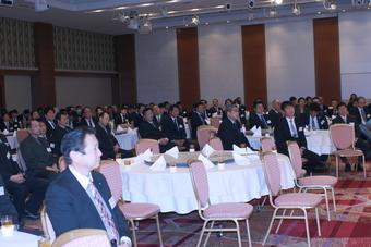 会場の様子の内容を表示