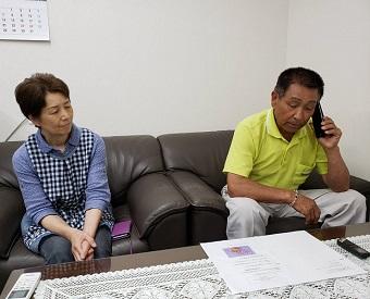 取材を受ける相川ファームの菅さんの内容を表示