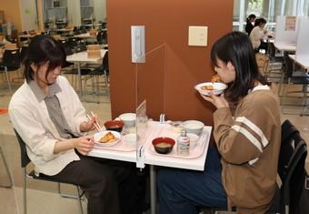 「１００円定食」で使用されたお米はＪＡ全農あきた提供の内容を表示