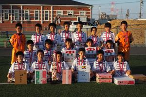 見事優勝!福田SSSの選手たち。試合終了後、大盛り上がりでした♪の内容を表示