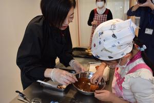 あんぽ柿をチョコレートにジャポン!の内容を表示