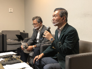 (手前:東京青果 泉専務、奥:東京荏原青果 八木原専務)の内容を表示