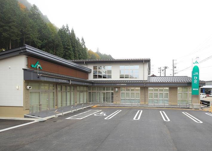 外観 東面の内容を表示