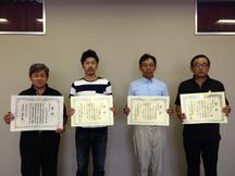 農業法人森岡養豚(左)をはじめとした受賞者の方々の内容を表示