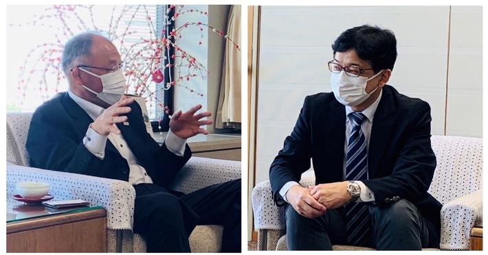 対談するJA全農岐阜の西村県本部長(左)とイオンリテール㈱東海カンパニーの石河支社長の内容を表示