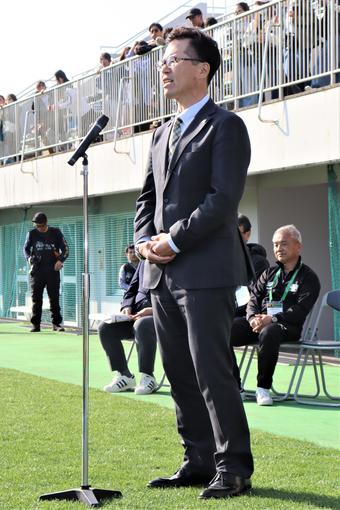 選手たちにエールを送る林副本部長の内容を表示