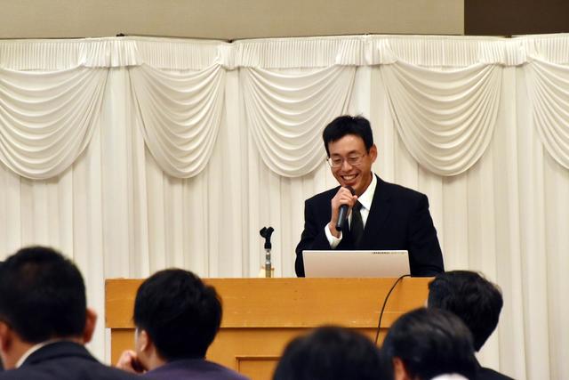 安保代表の講演の内容を表示