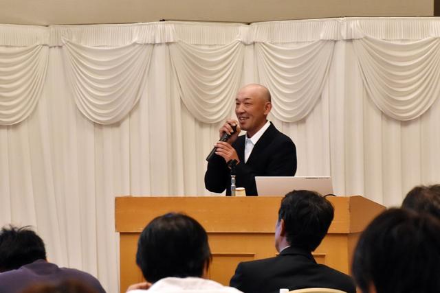 前川代表の講演の内容を表示