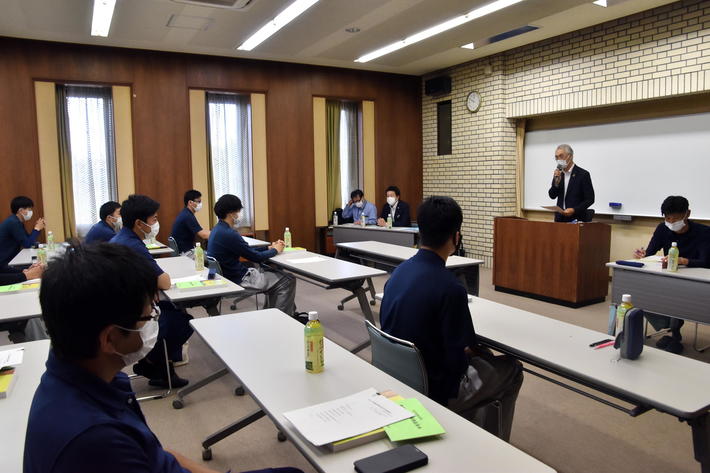 あいさつする齋藤会長の内容を表示