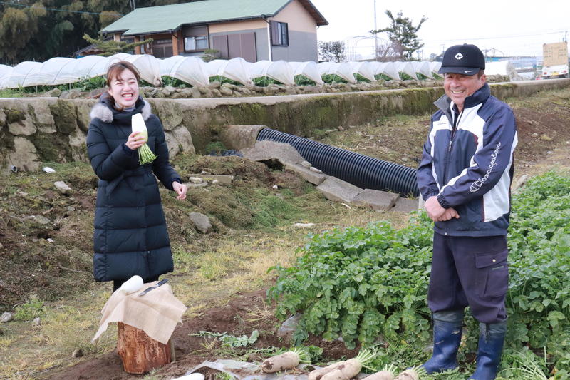 畑でだいこんを丸かじり！の内容を表示