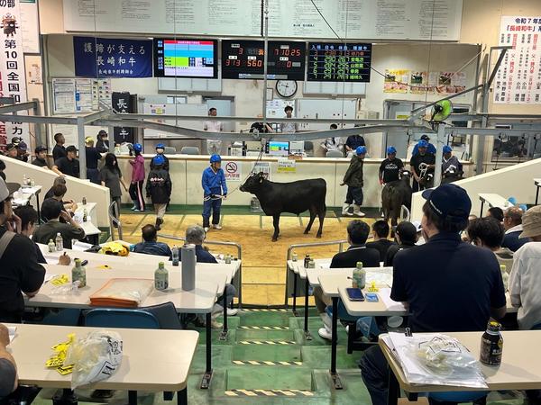 ６月期子牛せり市の内容を表示