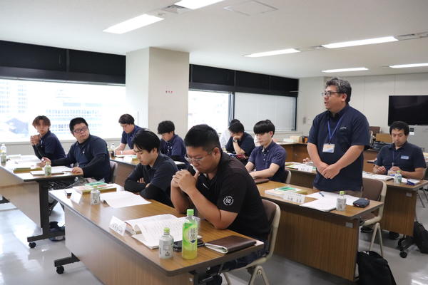 決意表明を行う参加者の皆さんの内容を表示