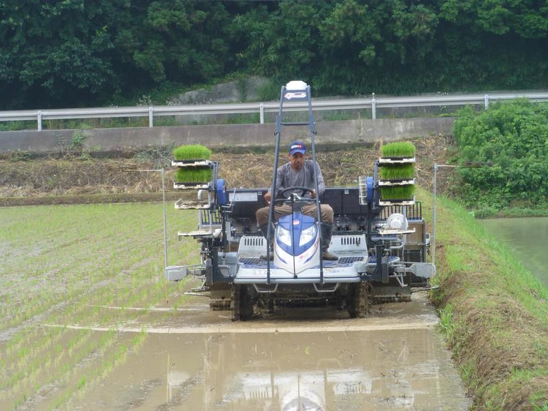 使用した田植機は直進アシストシステムも搭載しています。の内容を表示