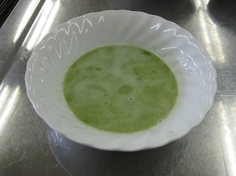 里芋と三つ葉のスープの内容を表示
