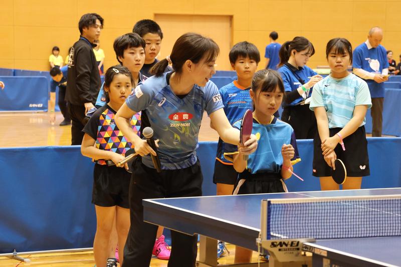 ◆参加者へ指導をする石川佳純さんの内容を表示