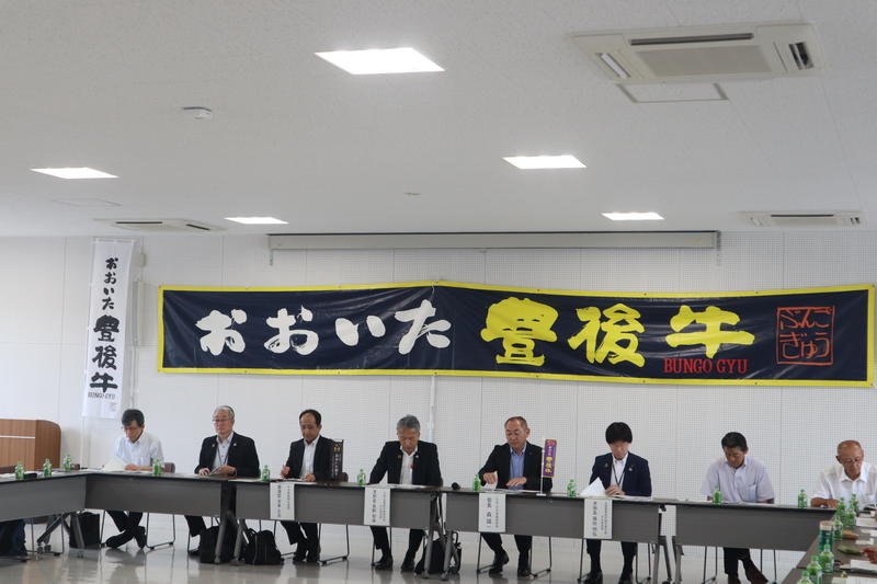 総会の様子①の内容を表示