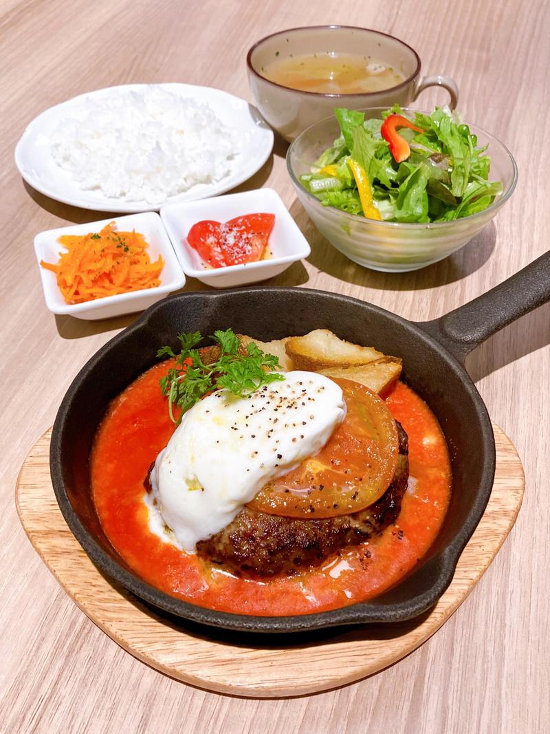 モッツァレラ×自家製ハンバーグトマトソース(税込1,639円)の内容を表示
