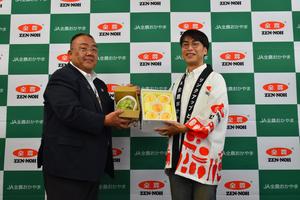 県産果物贈呈の内容を表示