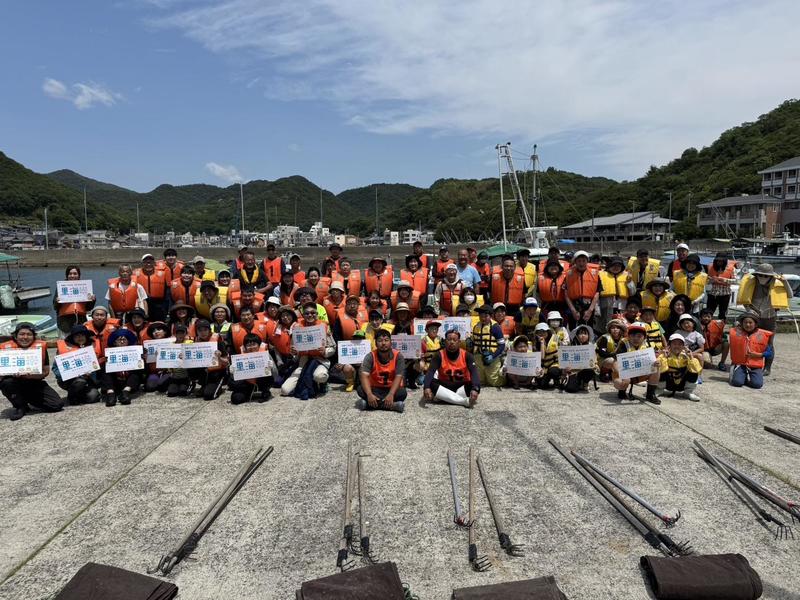 日生町漁協集合写真の内容を表示