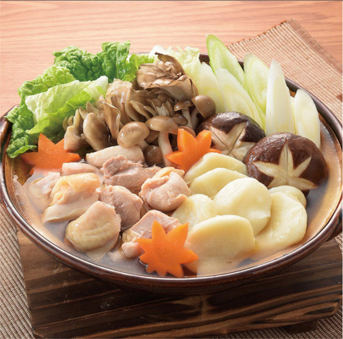 鶏肉とすいとんのきのこ鍋