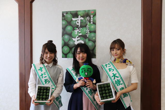 (左から)平田麻奈さん、前田愛実さん、佐藤真弥さんの内容を表示