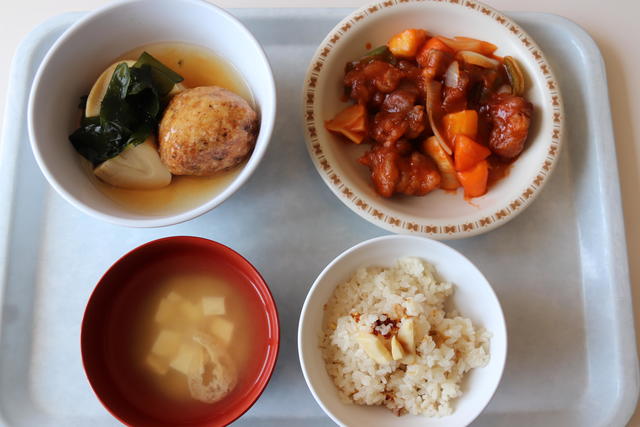 (メニューの一例)徳島県産野菜で、バランスの良い食事を。の内容を表示