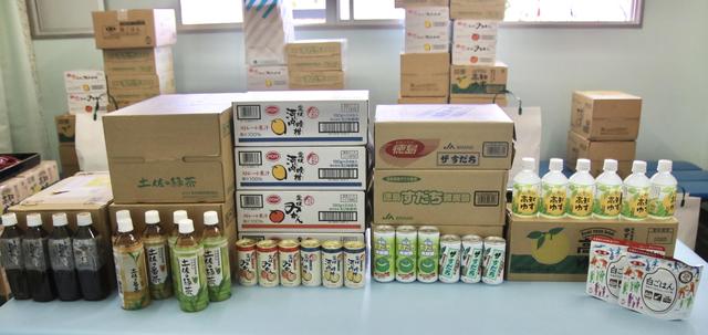 四国4県の全農県本部・県JAから贈られた副賞の内容を表示
