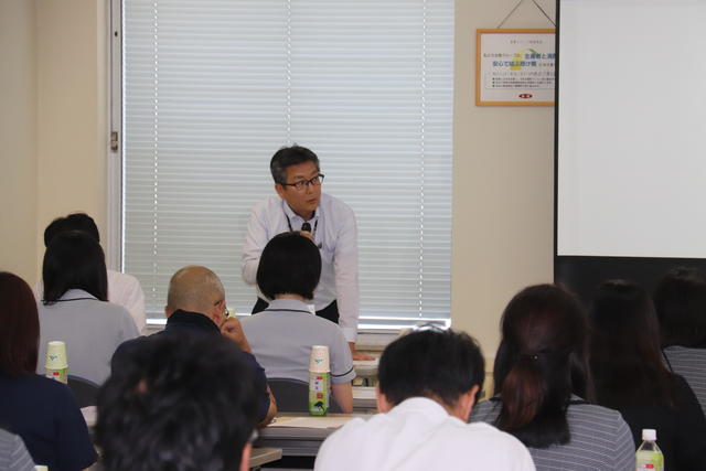 当県本部園芸部・二木伸一部長による開会のあいさつの内容を表示