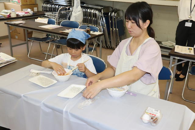 丼作りの様子の内容を表示