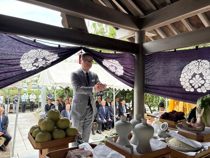 玉串を捧げる、JA全農とっとり 小里県本部長の内容を表示