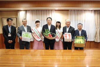 県産の果実・野菜をお届けしましたの内容を表示