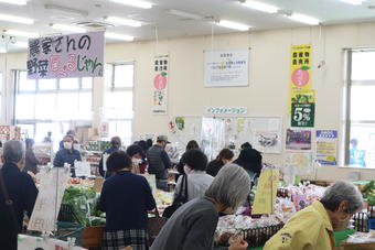 大勢のお客様にご来店いただきましたの内容を表示