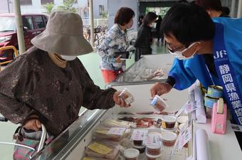 　静岡県沼津4漁協の協力のもと干物や塩辛などを販売　　　　　　　　　　　　　　　　　　　　　　　　　　　　　　　　　　　　　　　　　　　　　　の内容を表示