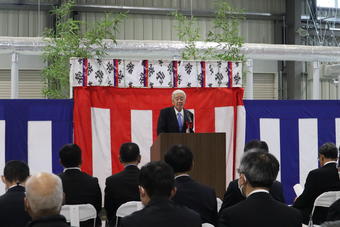あいさつをする中澤会長 の内容を表示
